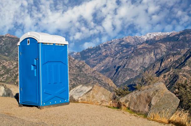 Portable Toilet Options We Offer in Redgranite, WI